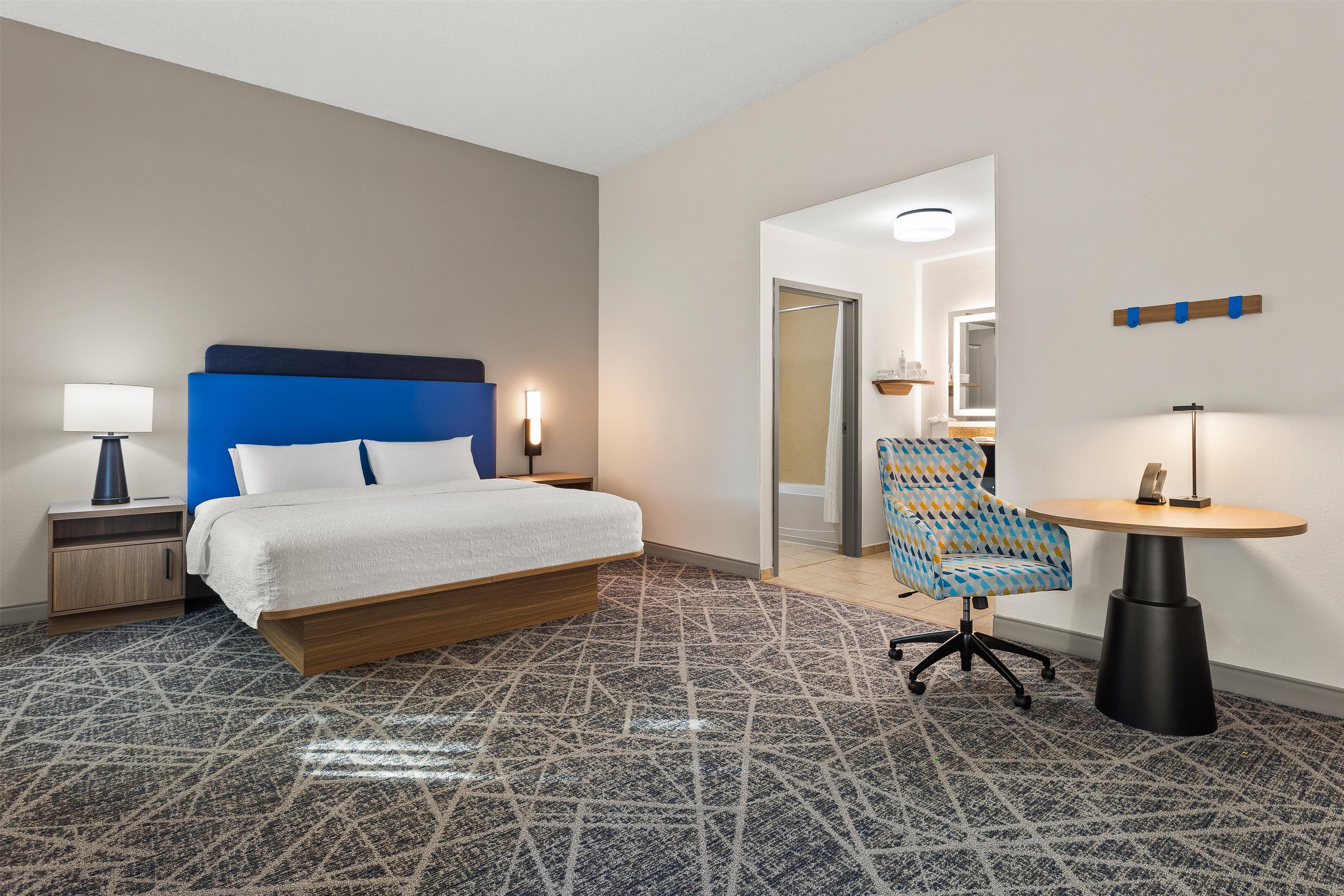 Guest room