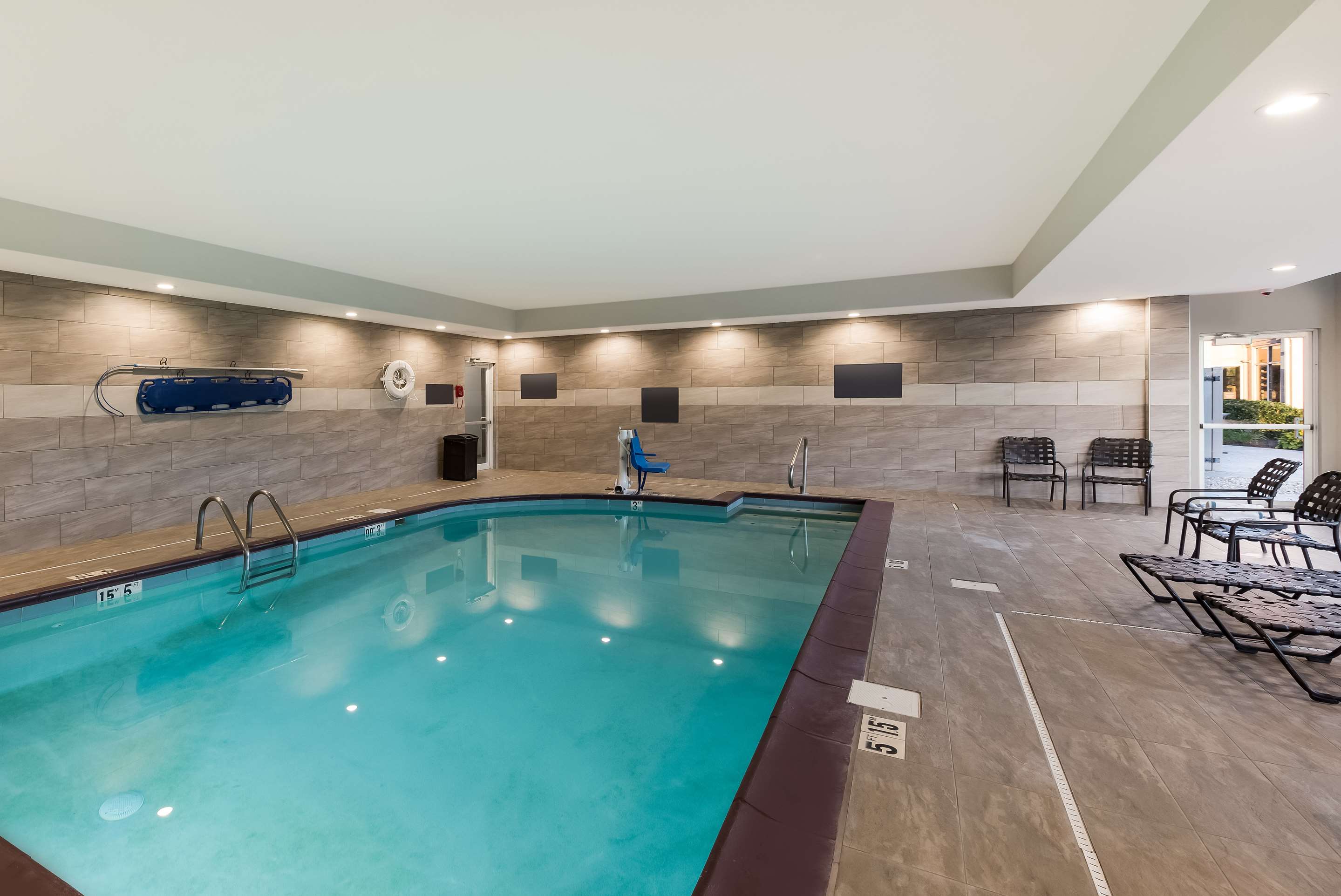 Pool | Hilton Garden Inn Columbus/Grove City