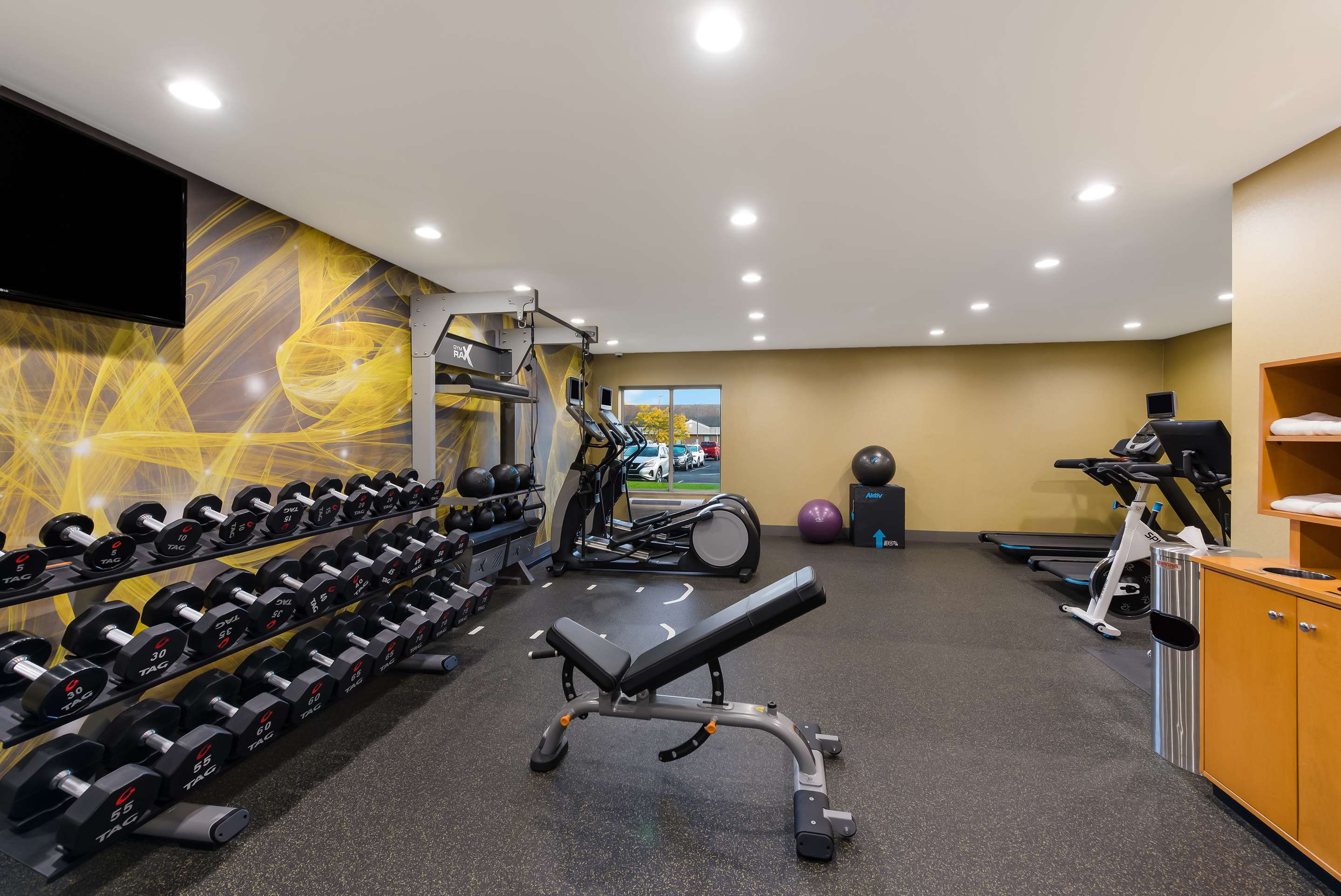 Health club fitness center gym | Hilton Garden Inn Columbus/Grove City