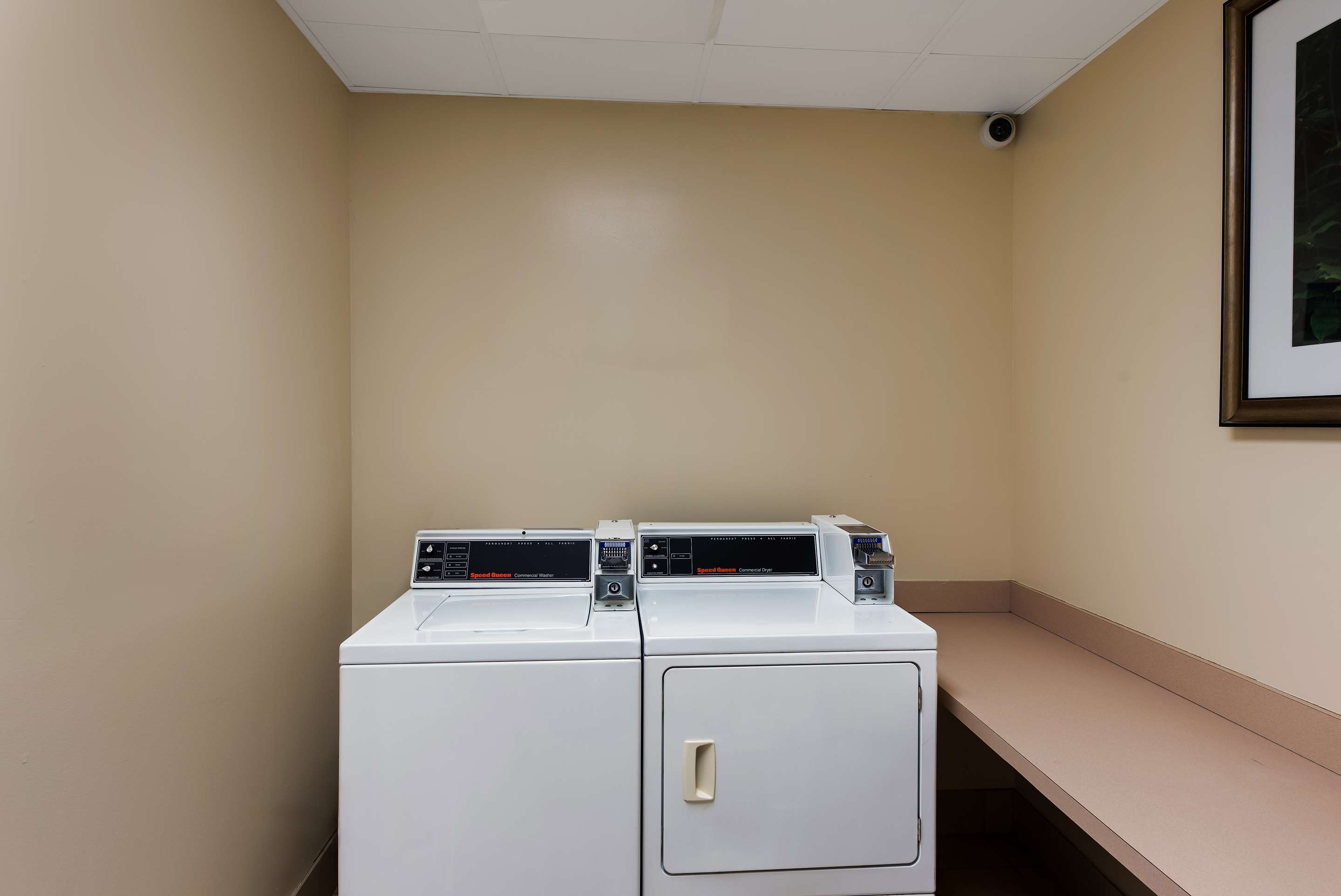 Laundry | Hilton Garden Inn Columbus/Grove City