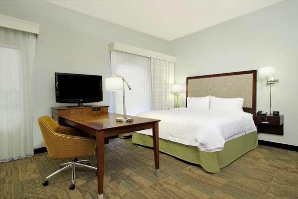  - Hampton Inn & Suites Hilliard - I-270, Exit 13