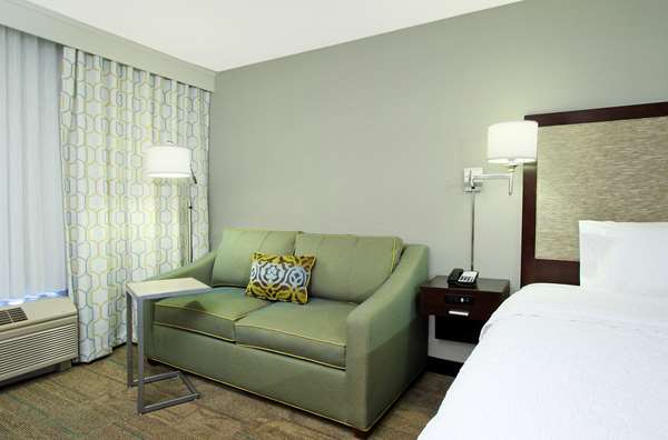  - Hampton Inn & Suites Hilliard - I-270, Exit 13