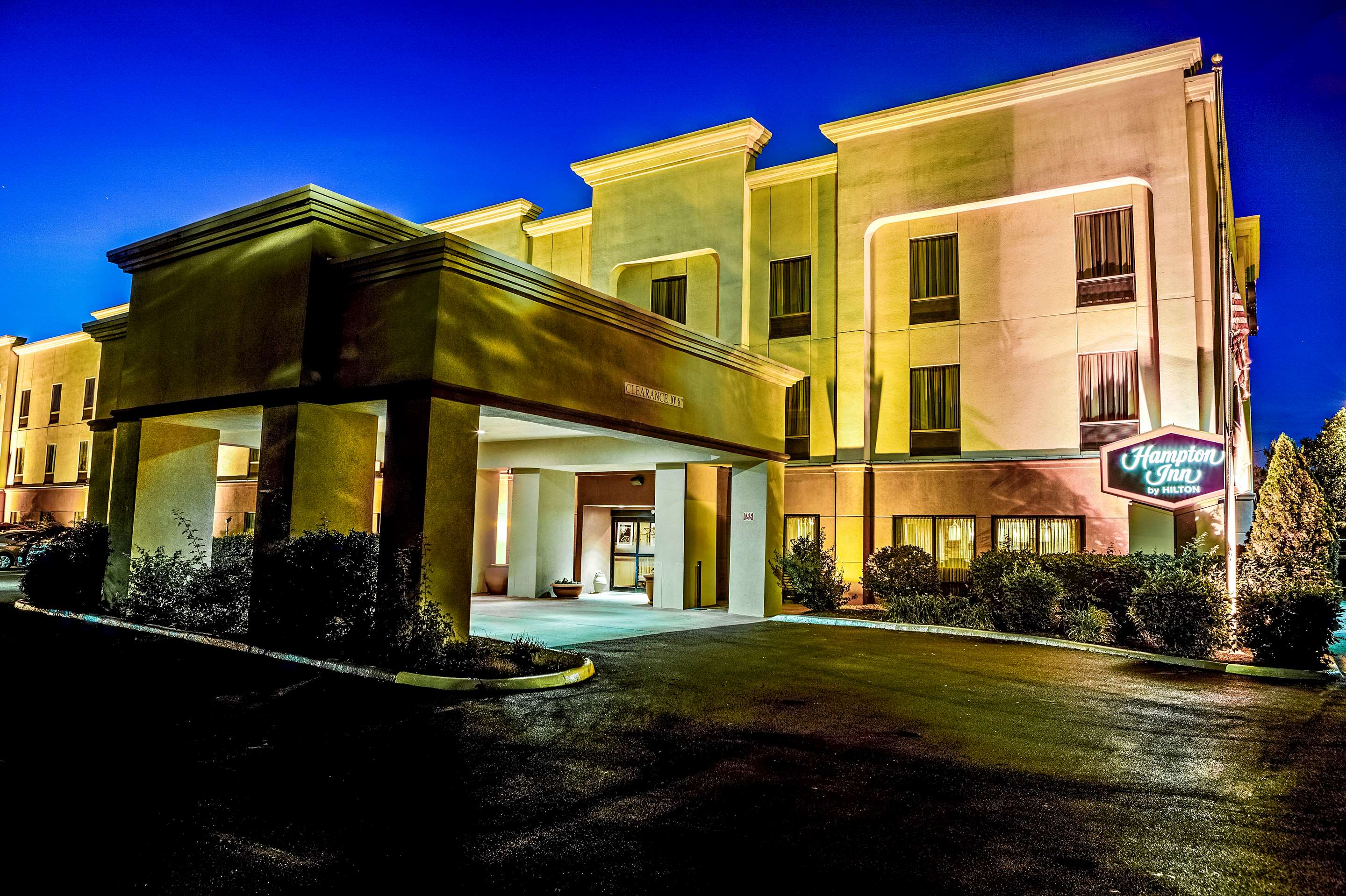 Exterior | Hampton Inn Columbus I-70E/Hamilton Road