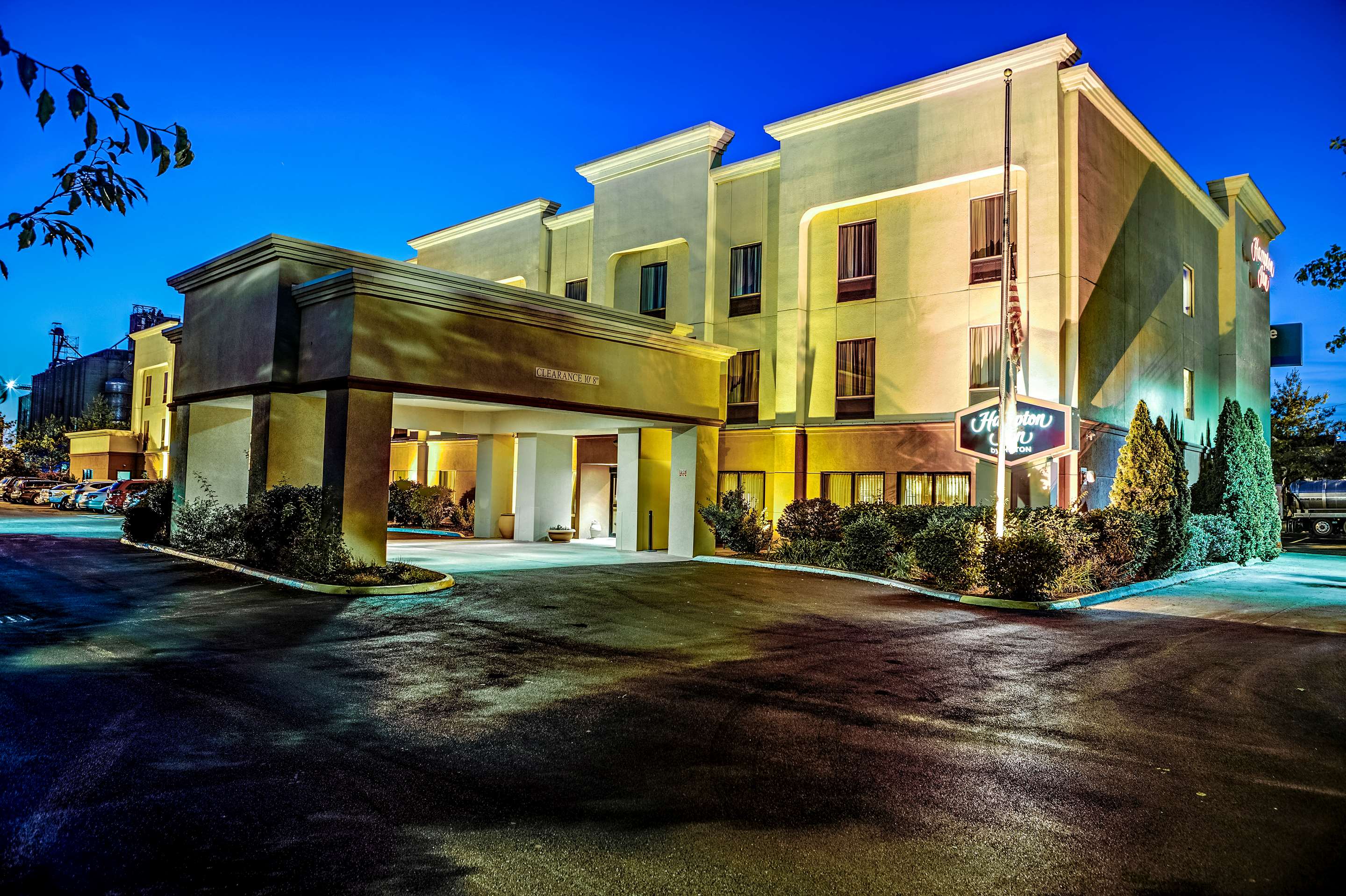 Exterior | Hampton Inn Columbus I-70E/Hamilton Road