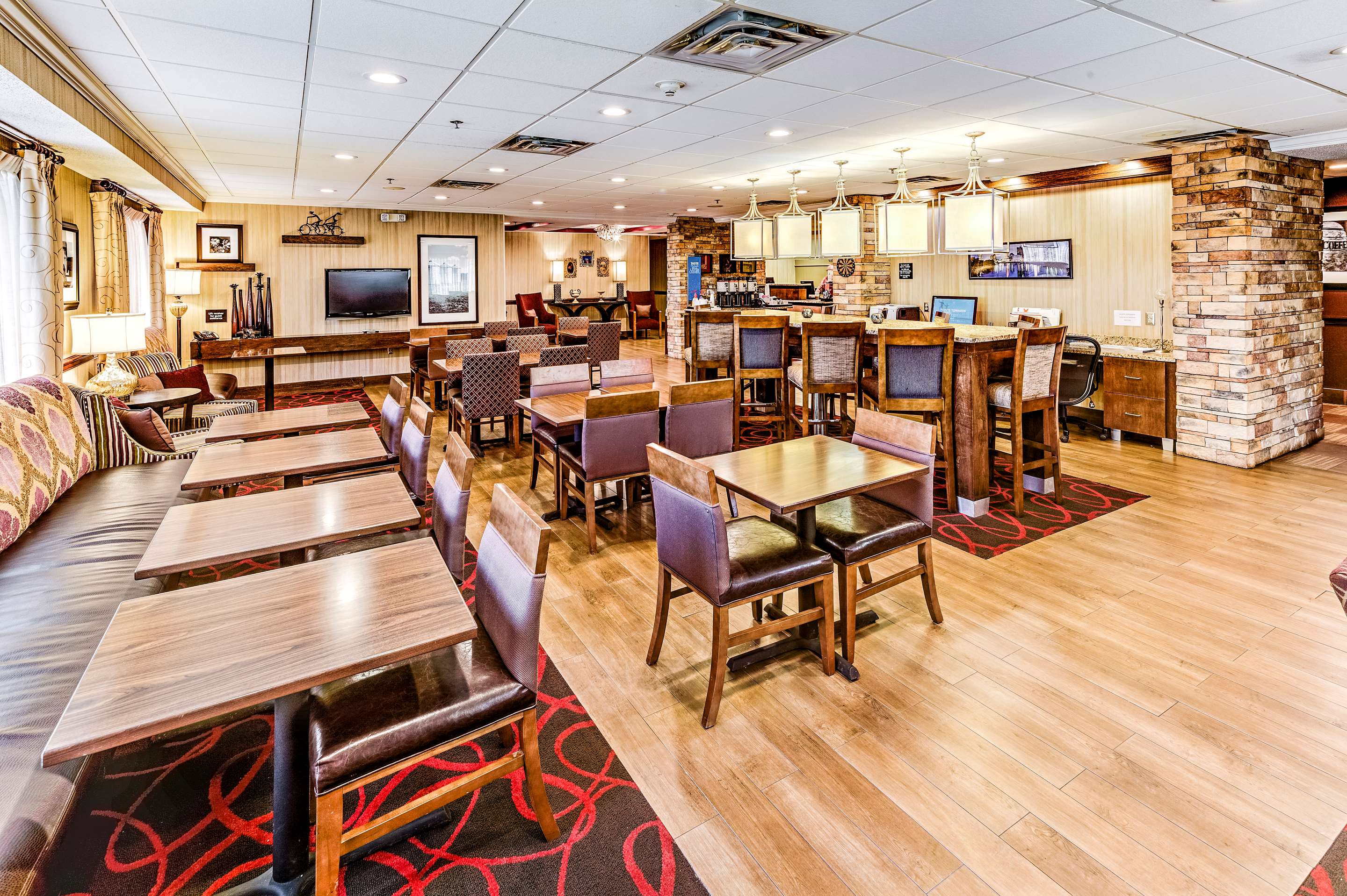 Restaurant | Hampton Inn Columbus I-70E/Hamilton Road