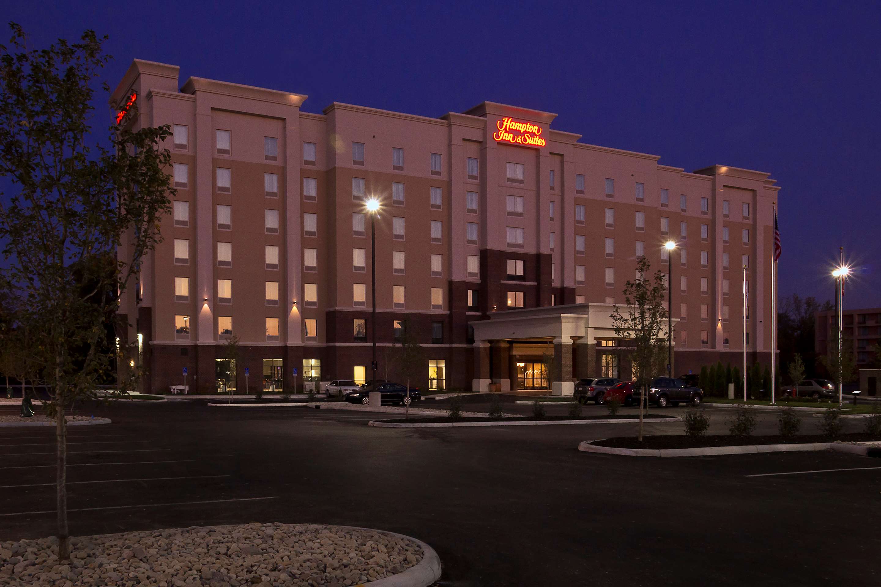Exterior | Hampton Inn & Suites Columbus/University Area