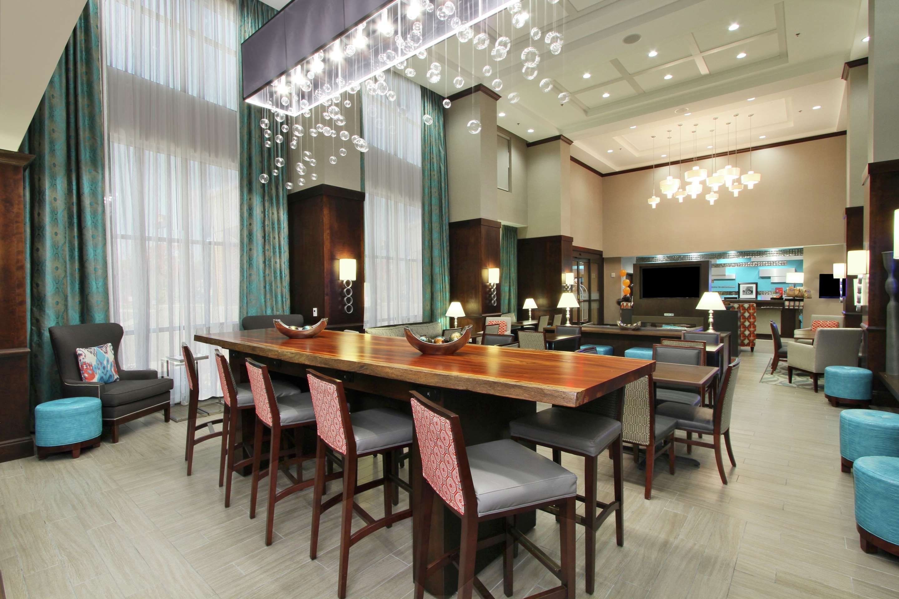 Lobby | Hampton Inn & Suites Columbus/University Area