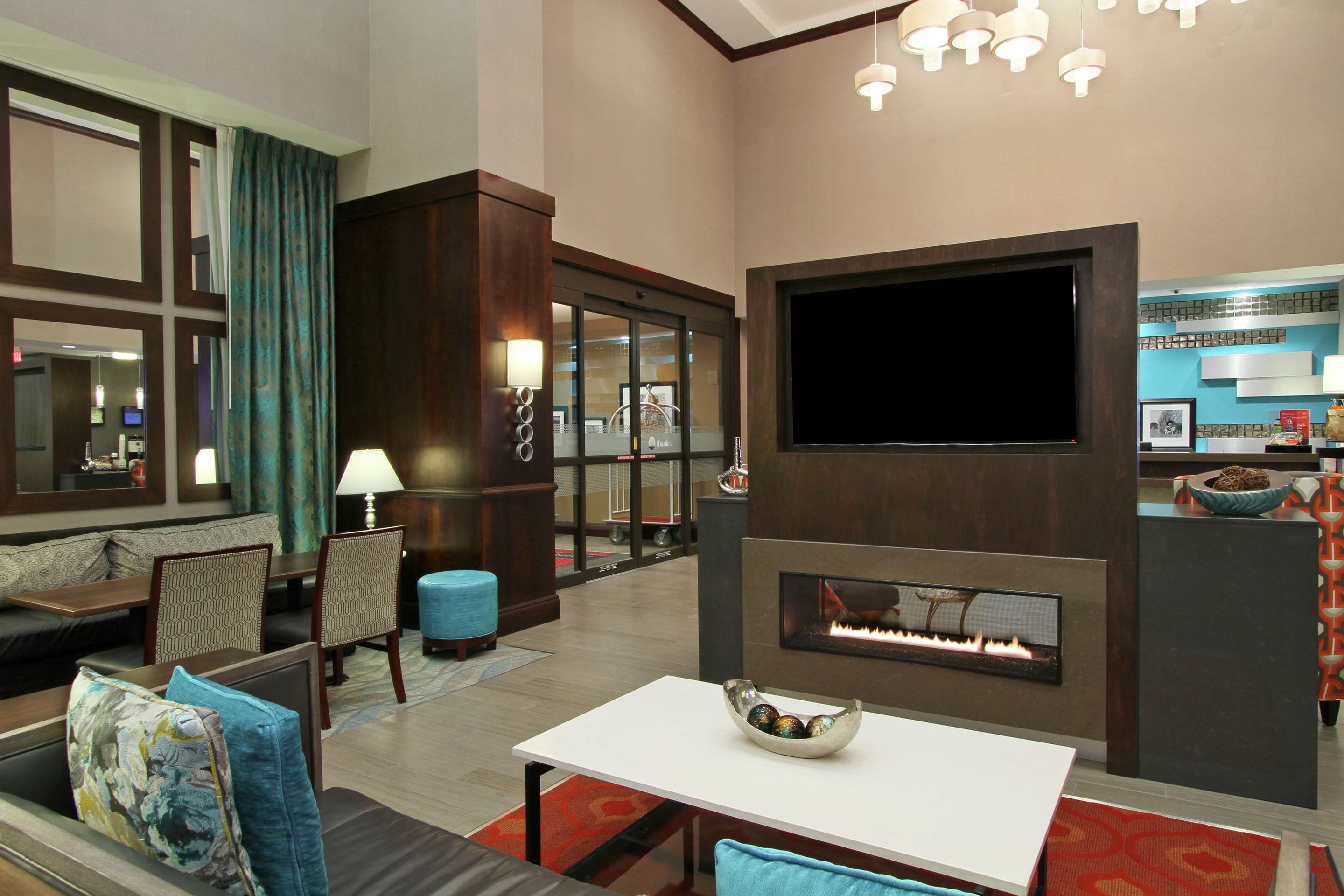 Lobby | Hampton Inn & Suites Columbus/University Area