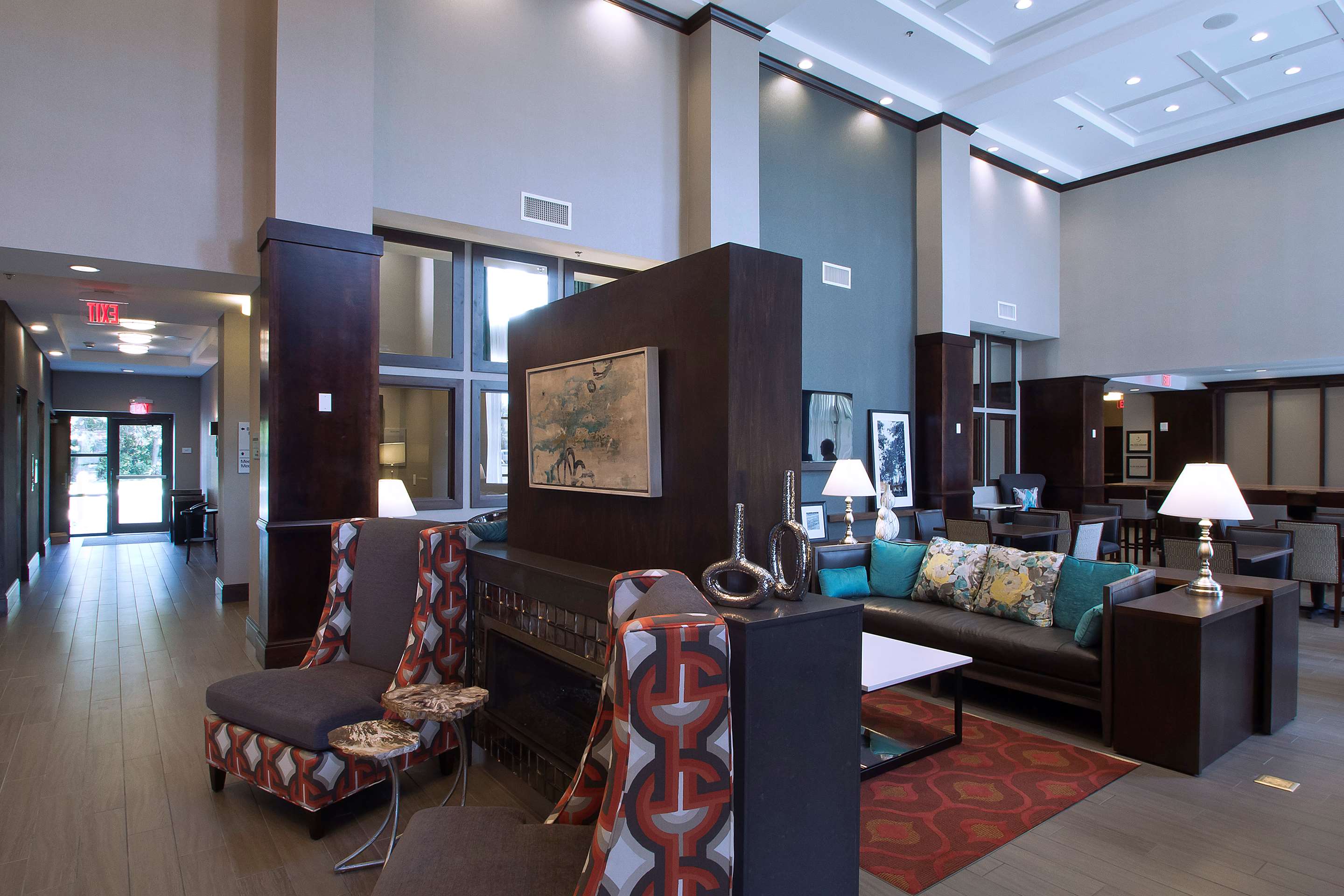 Reception | Hampton Inn & Suites Columbus/University Area