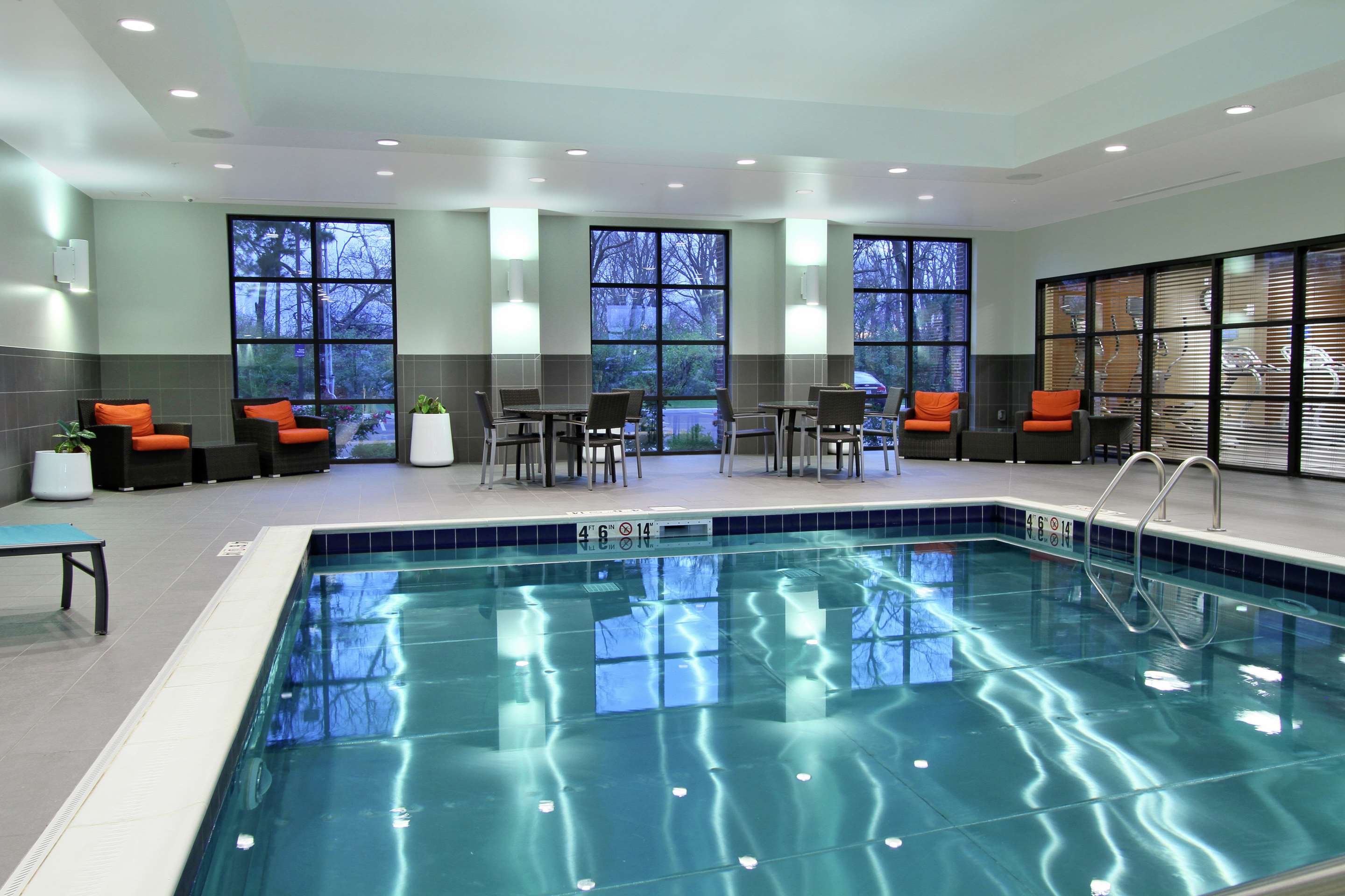 Pool | Hampton Inn & Suites Columbus/University Area