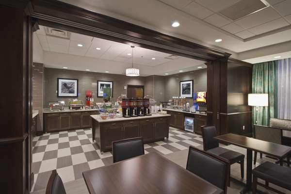 Restaurant - Hampton Inn & Suites University Area Columbus