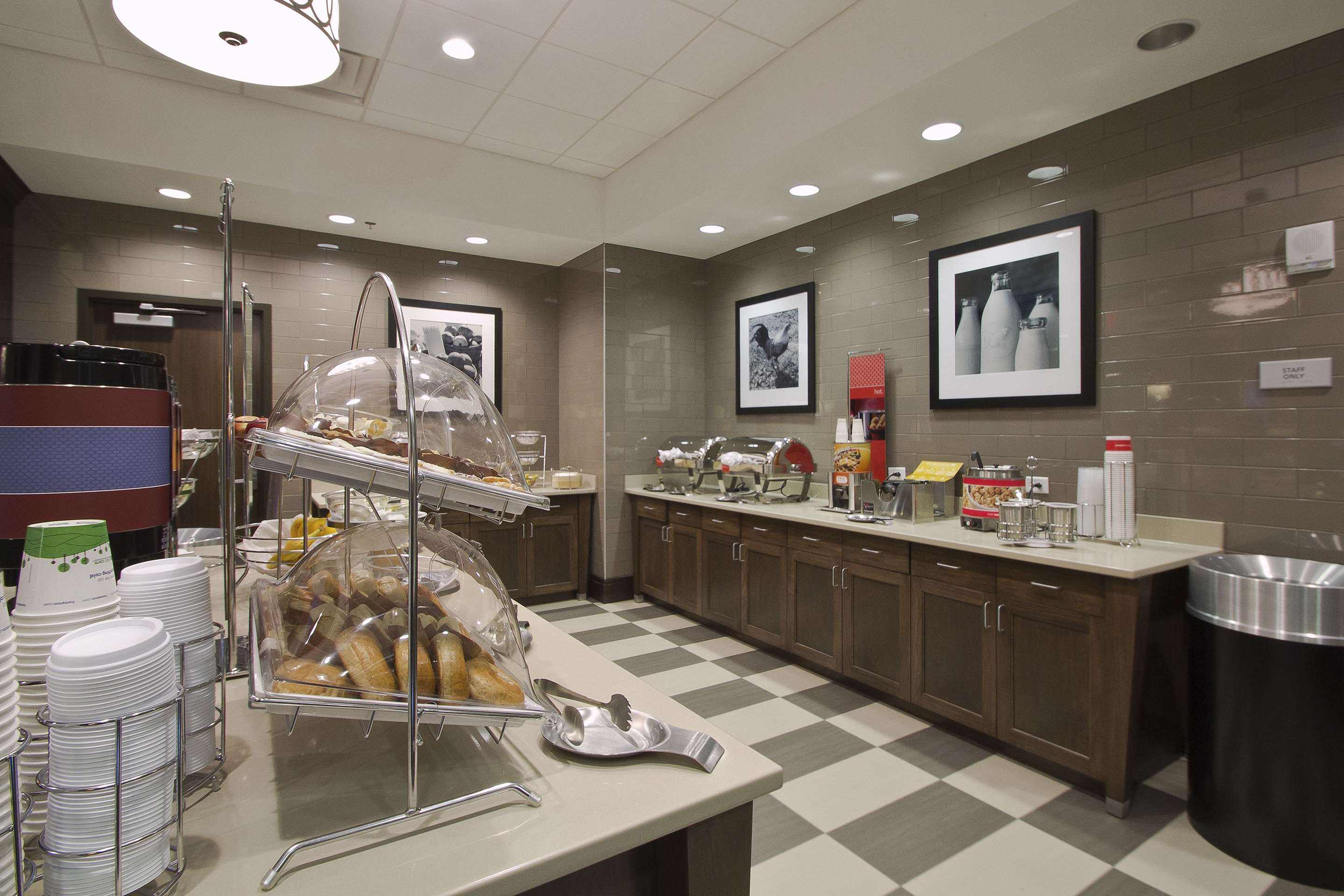 Restaurant | Hampton Inn & Suites Columbus/University Area