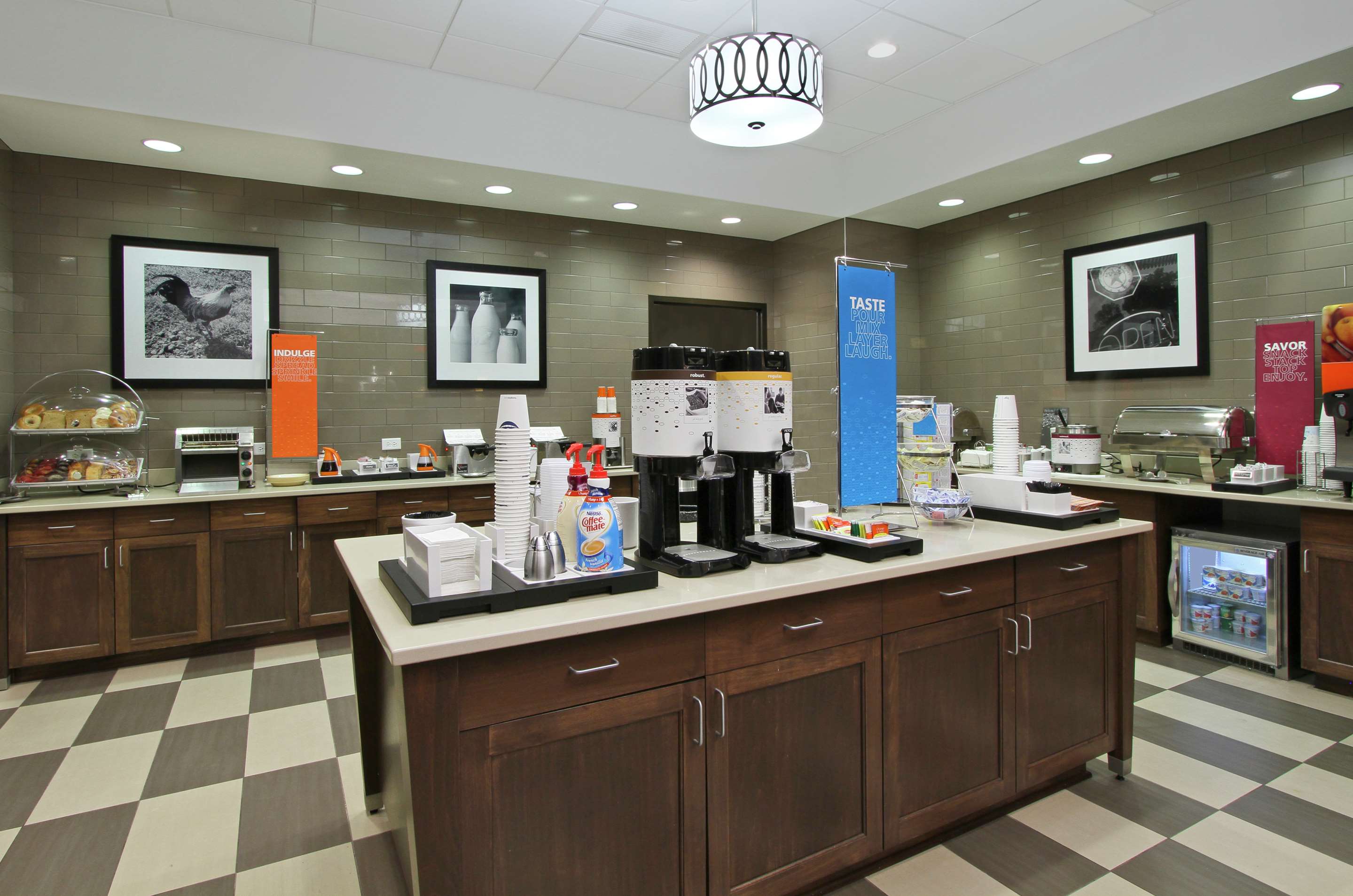 Restaurant | Hampton Inn & Suites Columbus/University Area