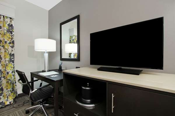  - Hampton Inn & Suites University Area Columbus