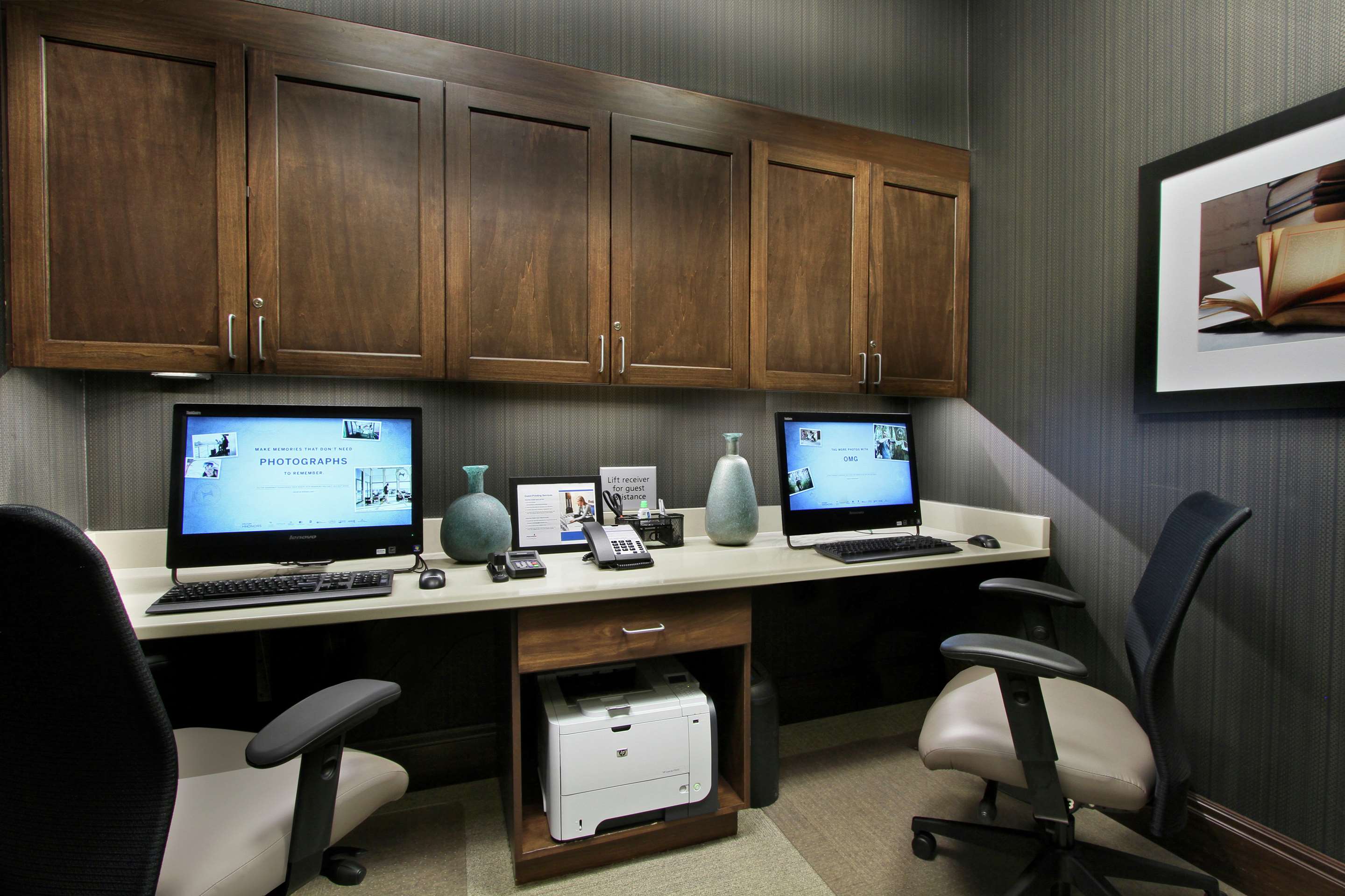 Business Center | Hampton Inn & Suites Columbus/University Area