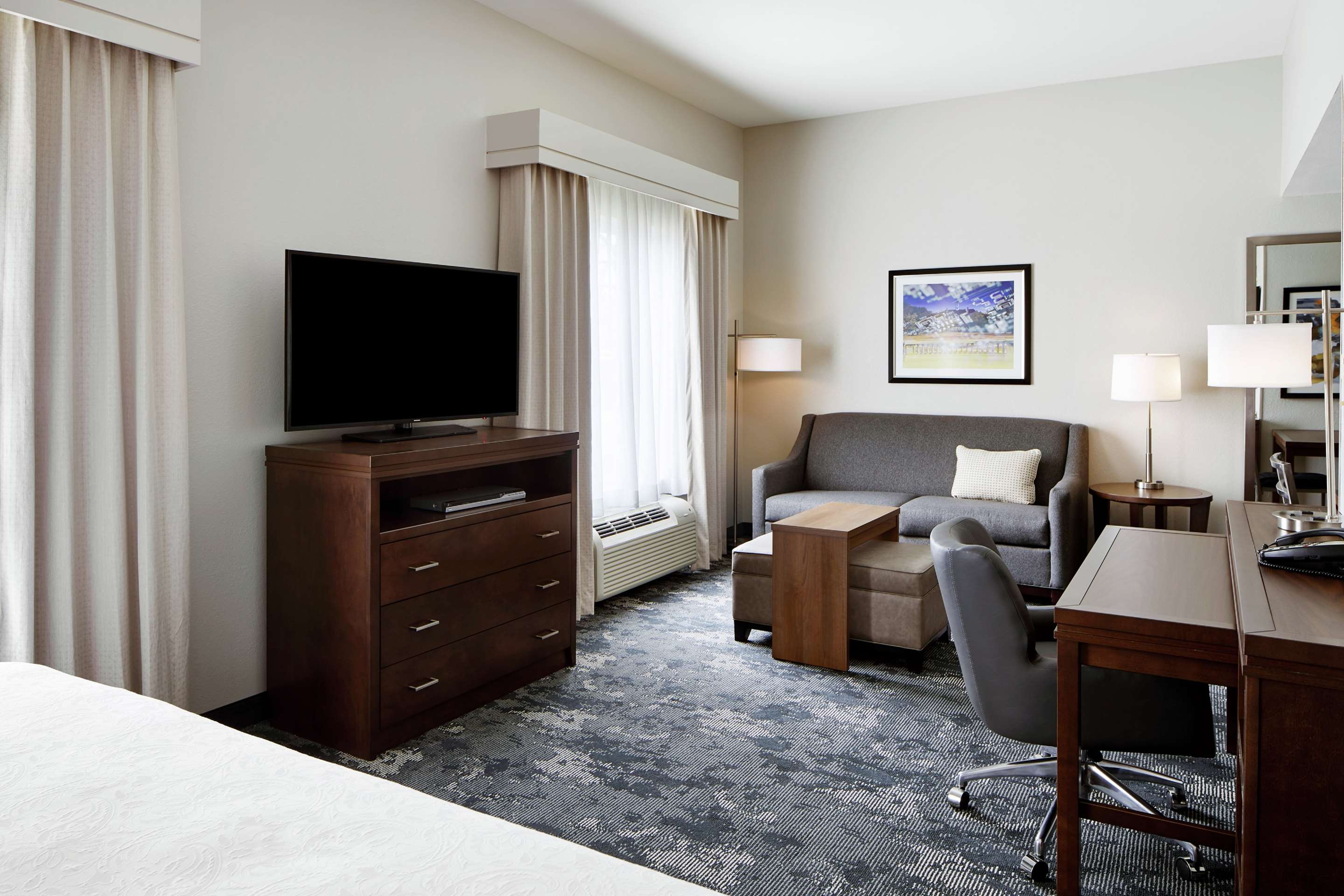 Guest room