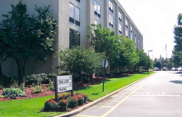 Exterior view - Hampton Inn Commack - I-495, Exits 52 & 53