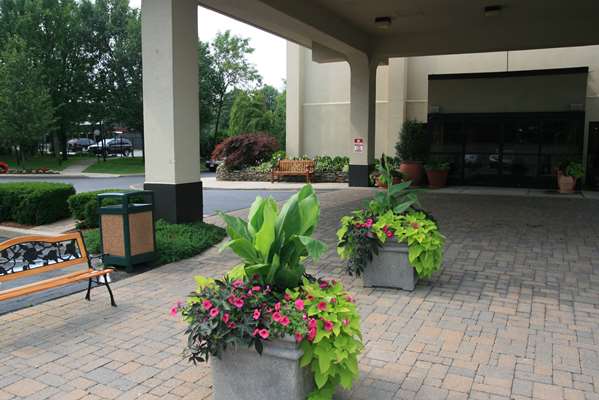 Exterior view - Hampton Inn Commack - I-495, Exits 52 & 53