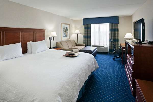  - Hampton Inn Clifton Park - I-87, Exit 9