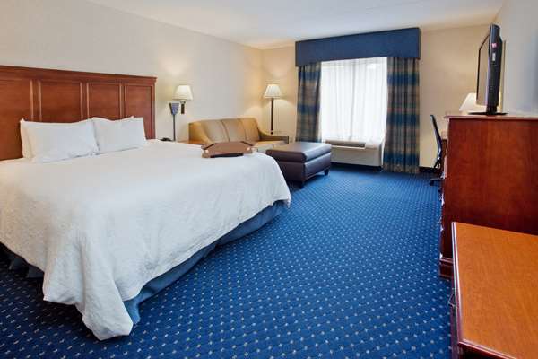  - Hampton Inn Clifton Park - I-87, Exit 9