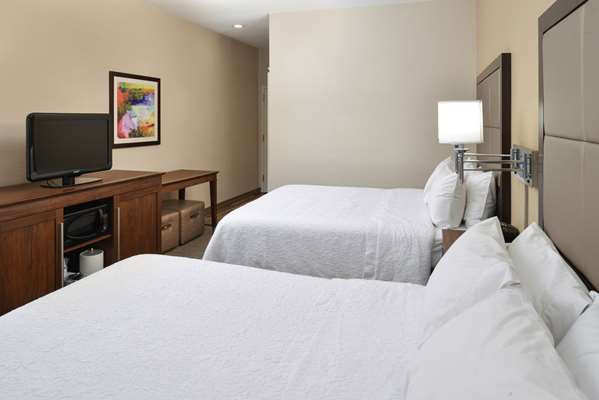  - Hampton Inn Carbondale