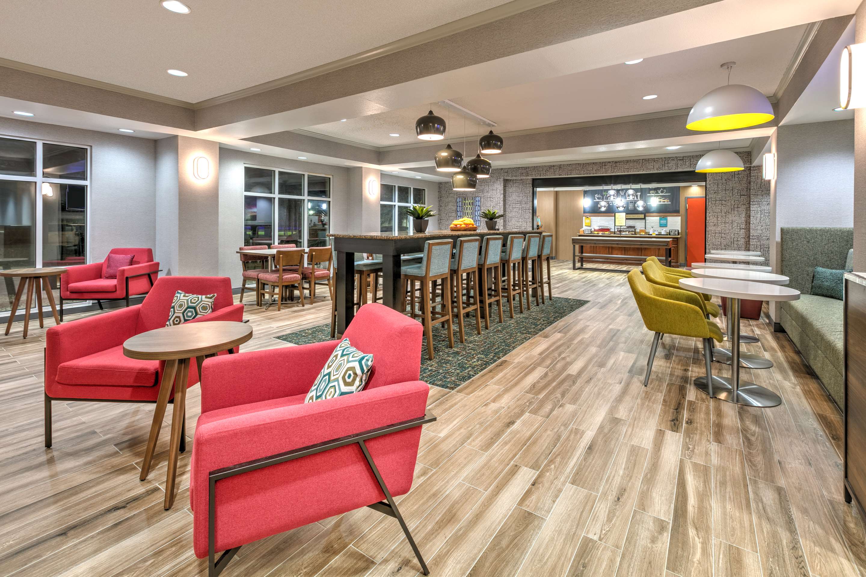 Breakfast Area | Hampton Inn Kingsville