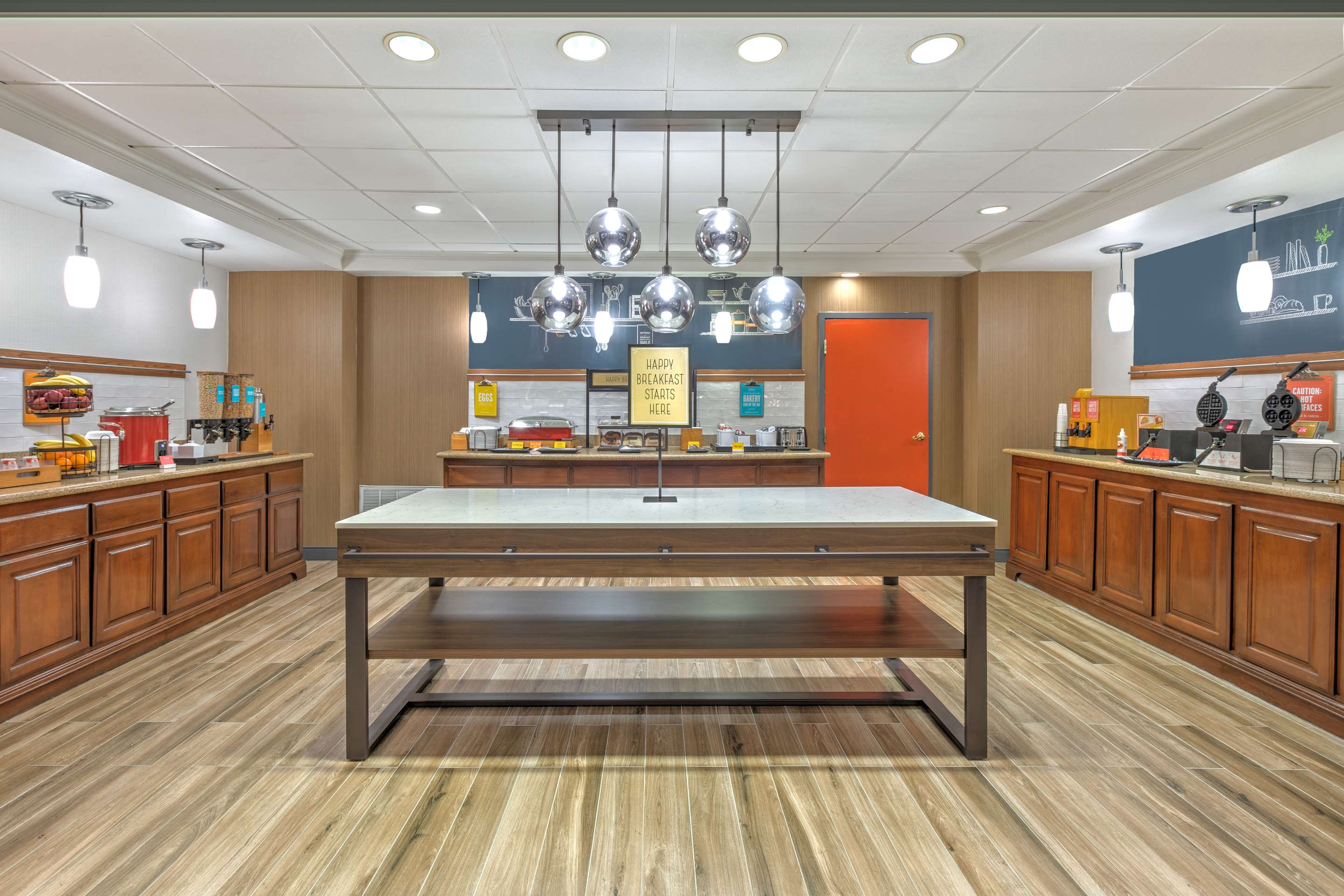 Breakfast Area | Hampton Inn Kingsville