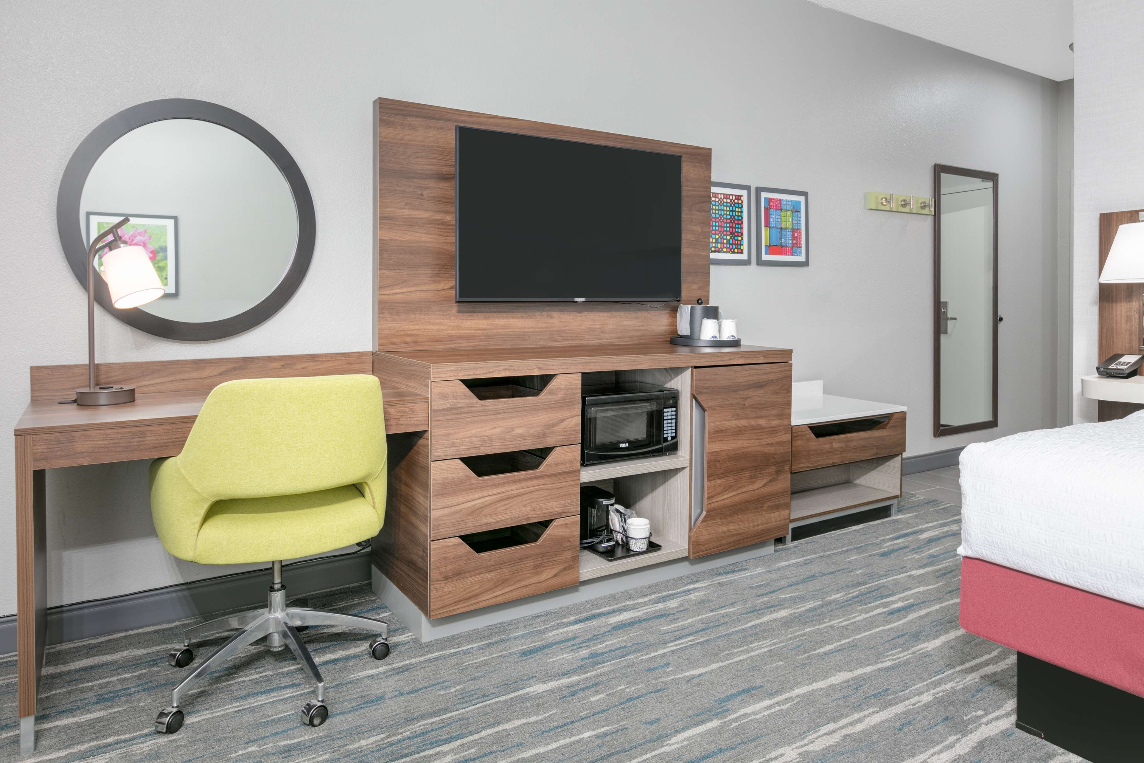 Hampton Inn by Hilton Kingsville - Tap to explore photos