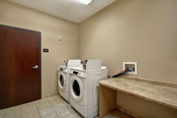  - Hampton Inn & Suites Airport Corpus Christi