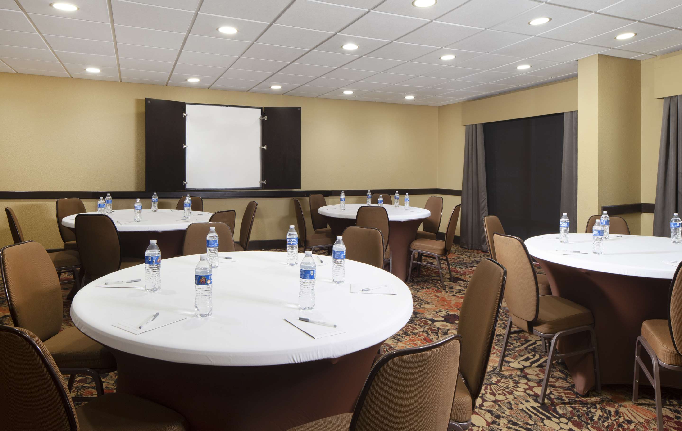 Meeting Room | Hampton Inn Charleston-Southridge