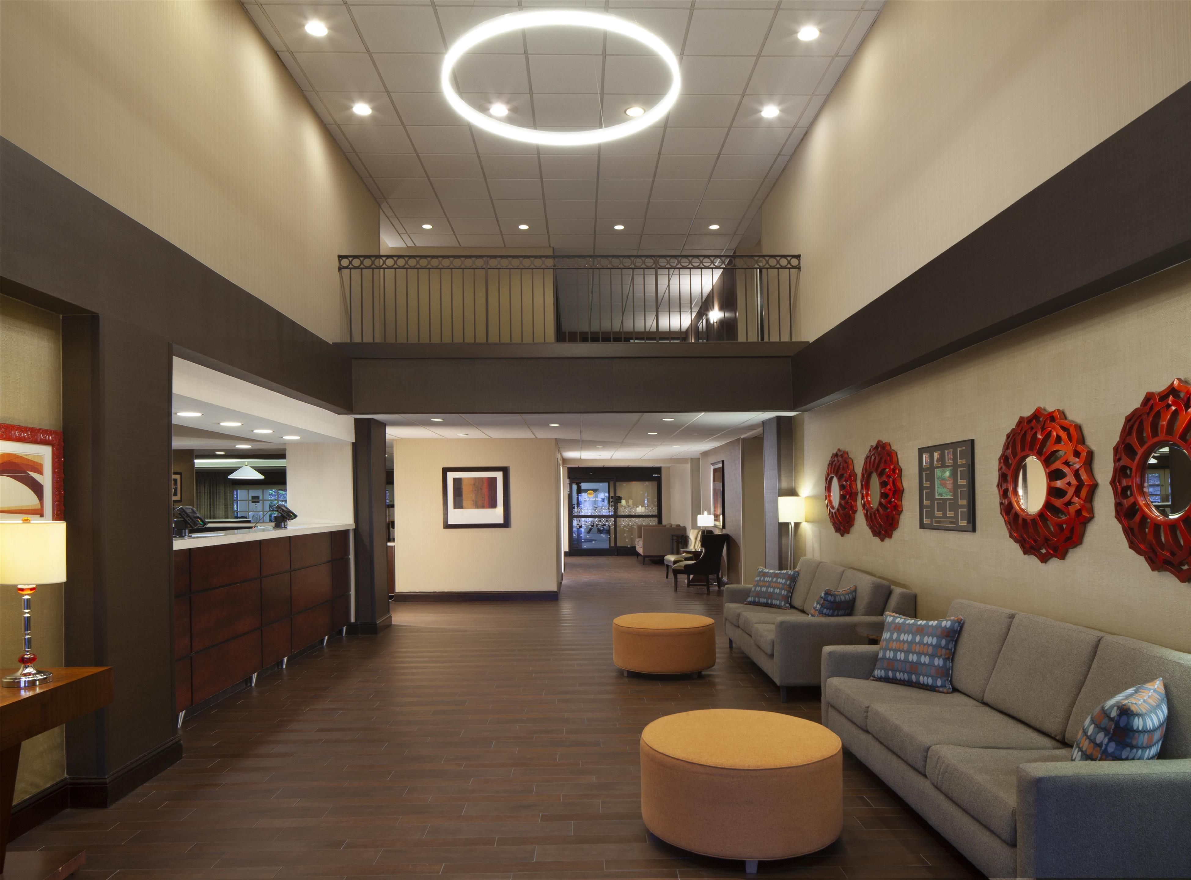 Reception | Hampton Inn Charleston-Southridge