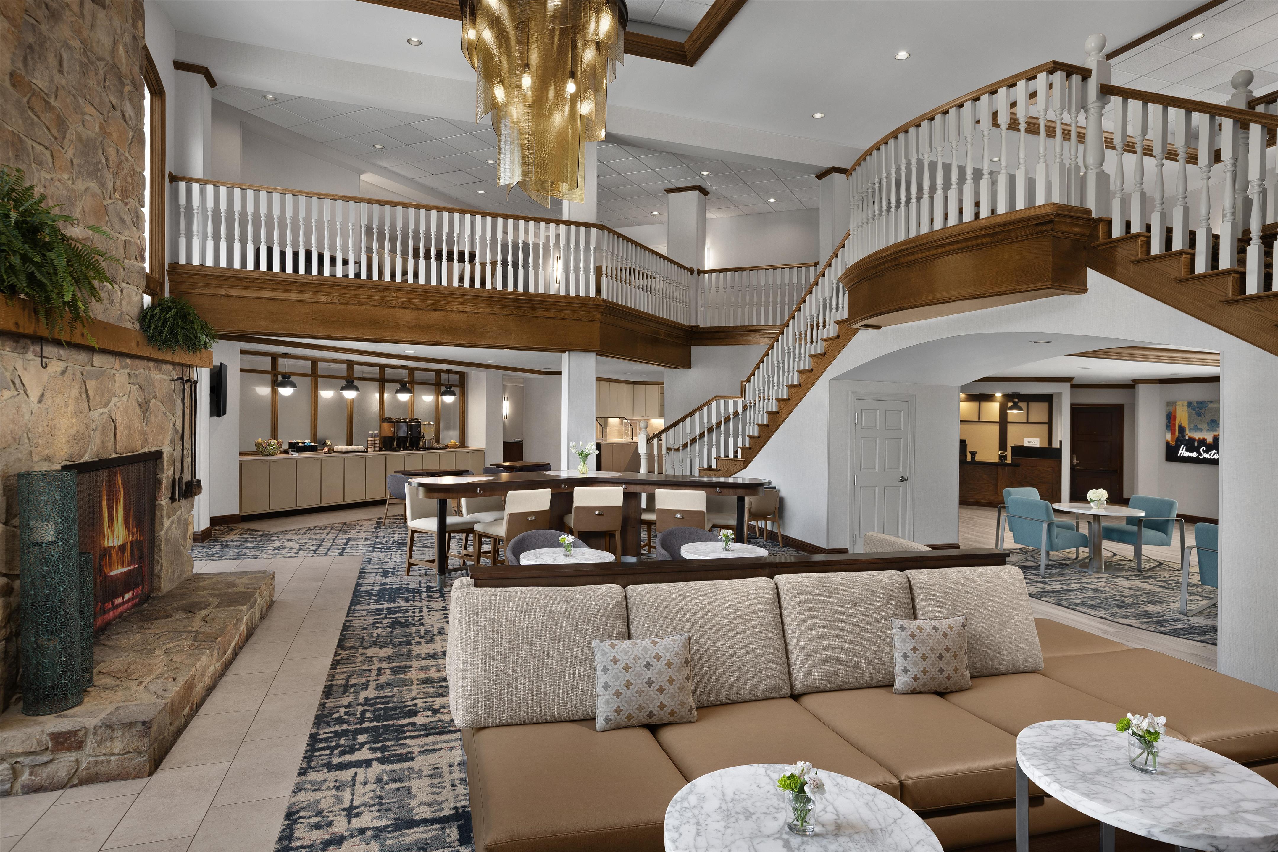 Lobby | Homewood Suites by Hilton Raleigh/Cary