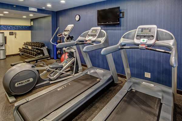 Fitness/ Exercise Room - Hampton Inn Cary