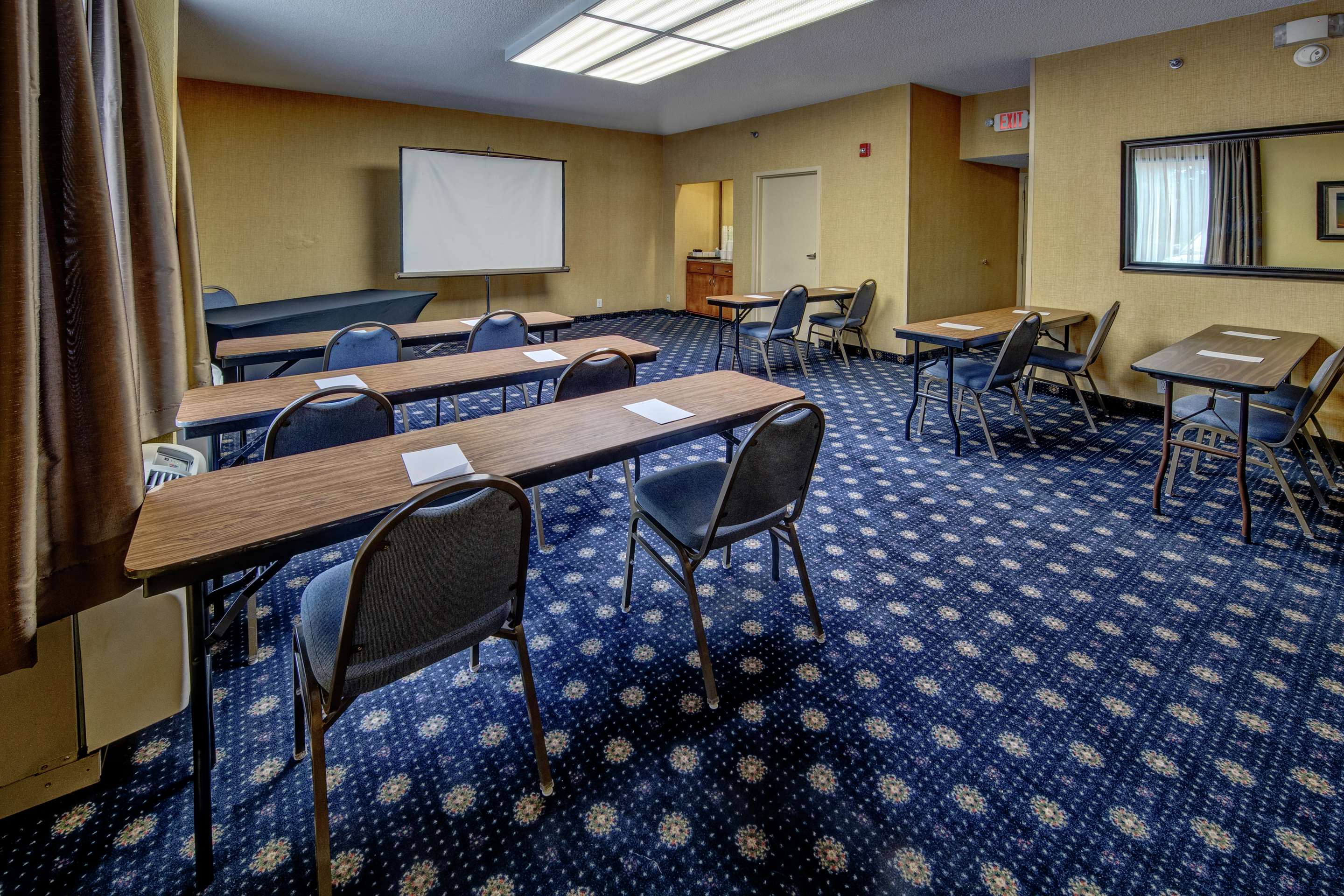 Meeting Room | Hampton Inn Raleigh/Cary
