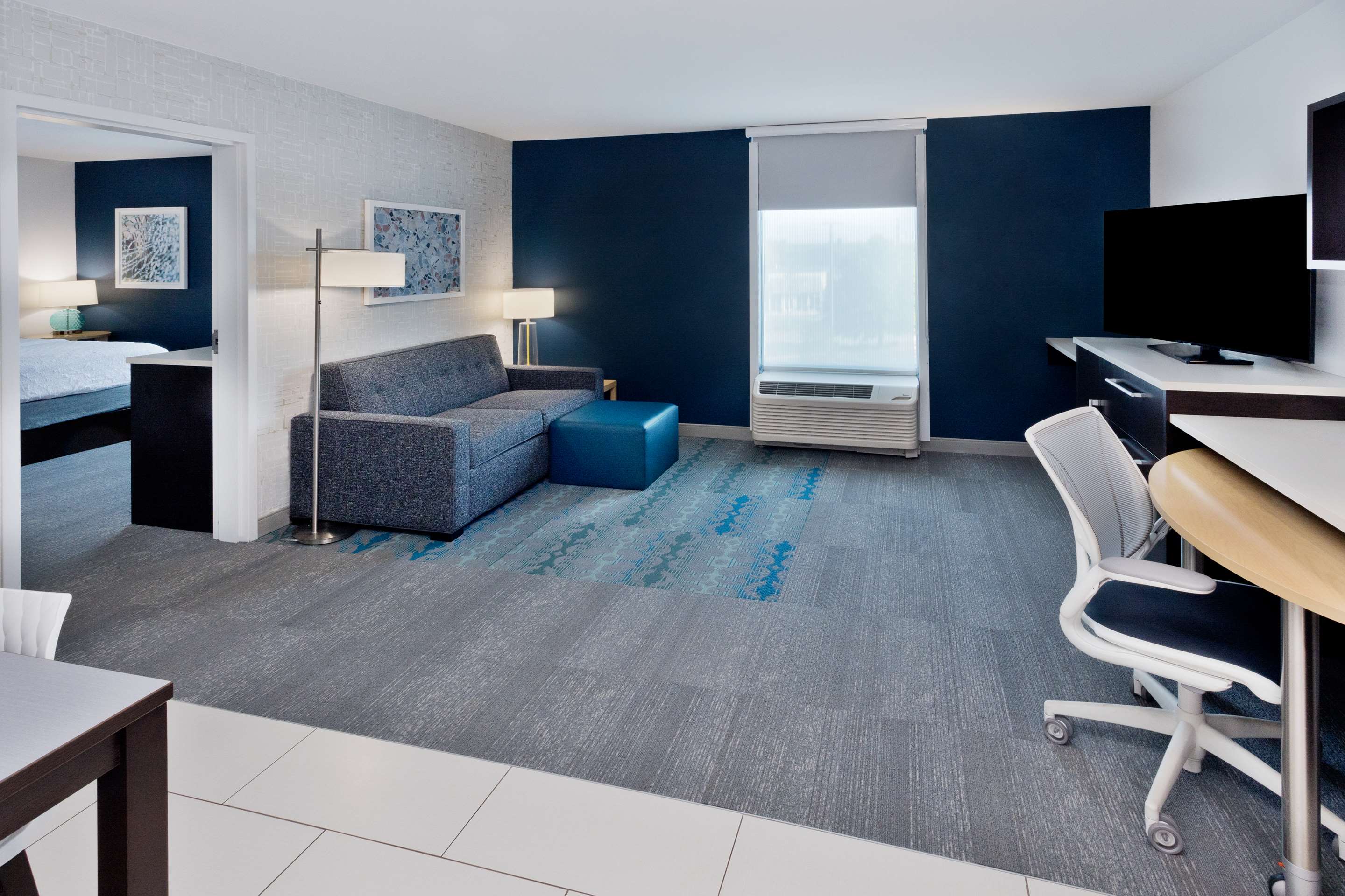 Guest room