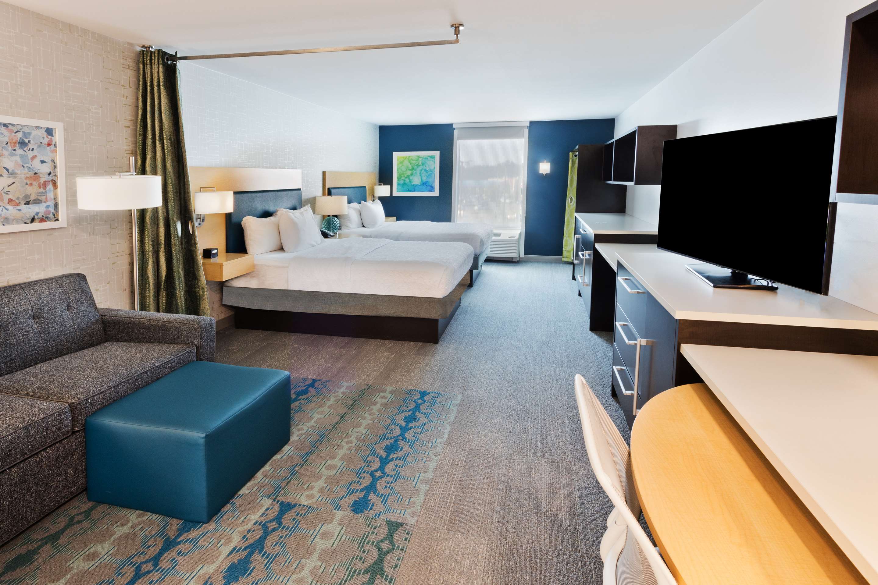 Guest room