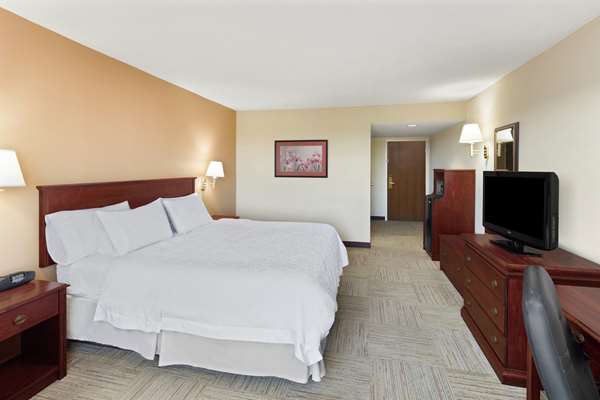  - Hampton Inn North Columbus