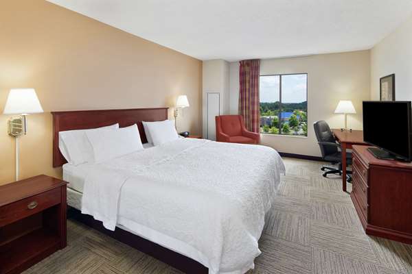  - Hampton Inn North Columbus
