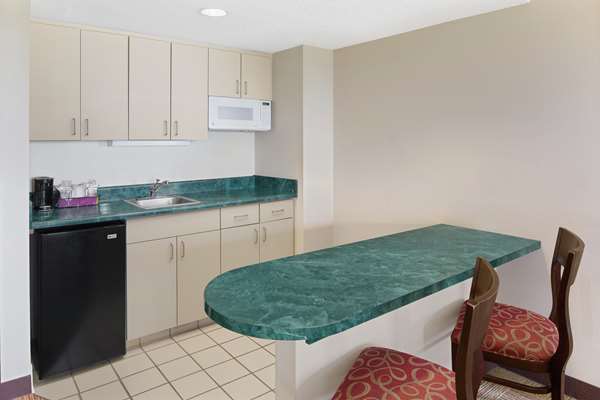  - Hampton Inn North Columbus