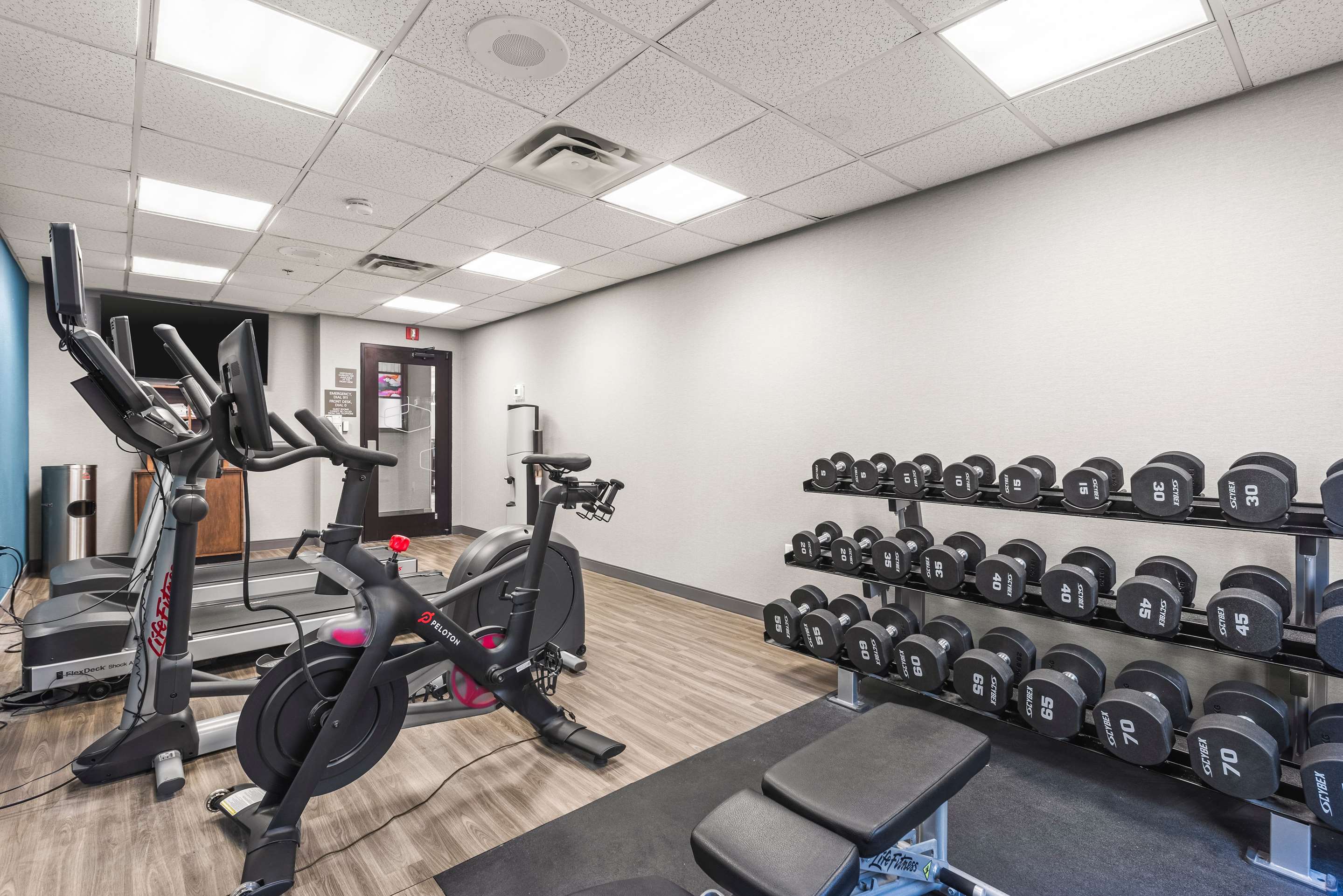 Health club fitness center gym | Hampton Inn Columbus-North