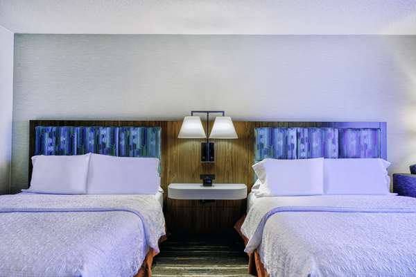  - Hampton Inn Cortland - I-81, Exit 11