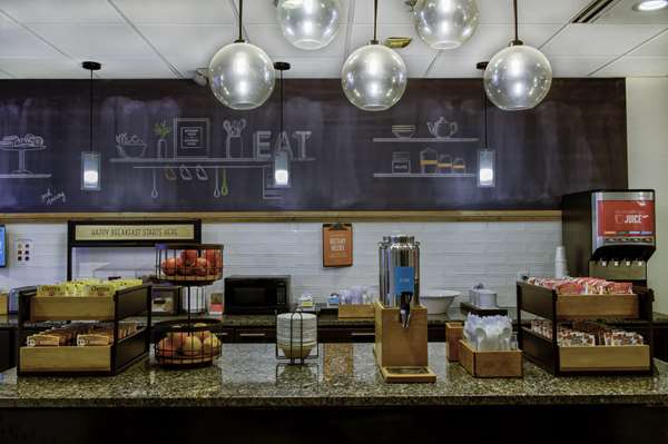 Amenities - Hampton Inn Cortland - I-81, Exit 11