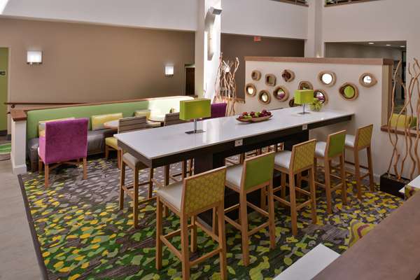 Amenities - Hampton Inn Cartersville
