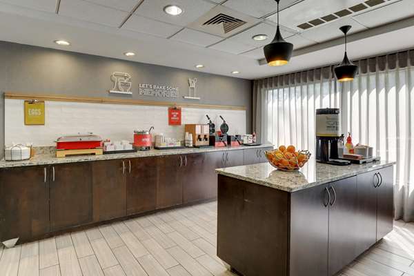 Amenities - Hampton Inn Cumming