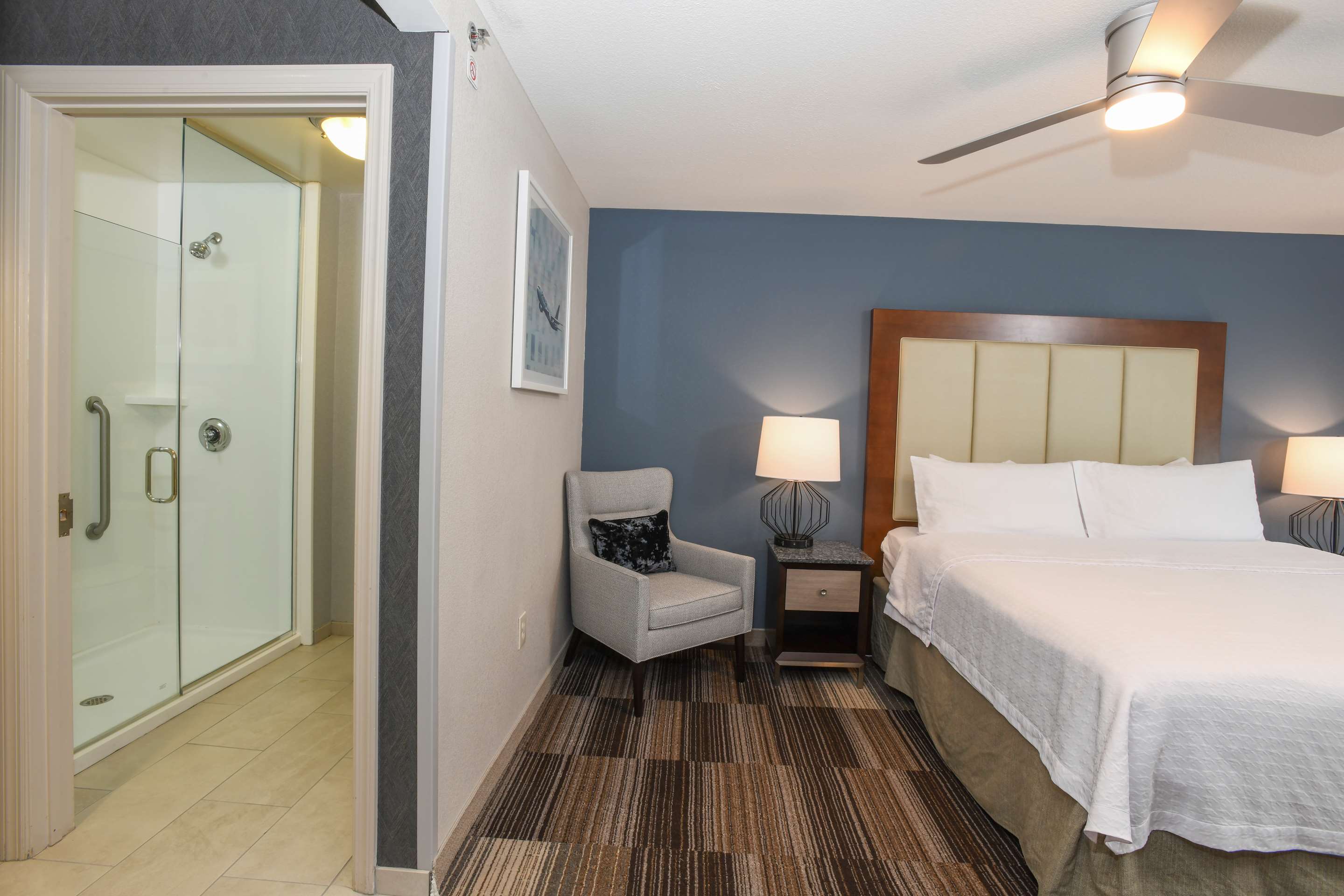 Guest room