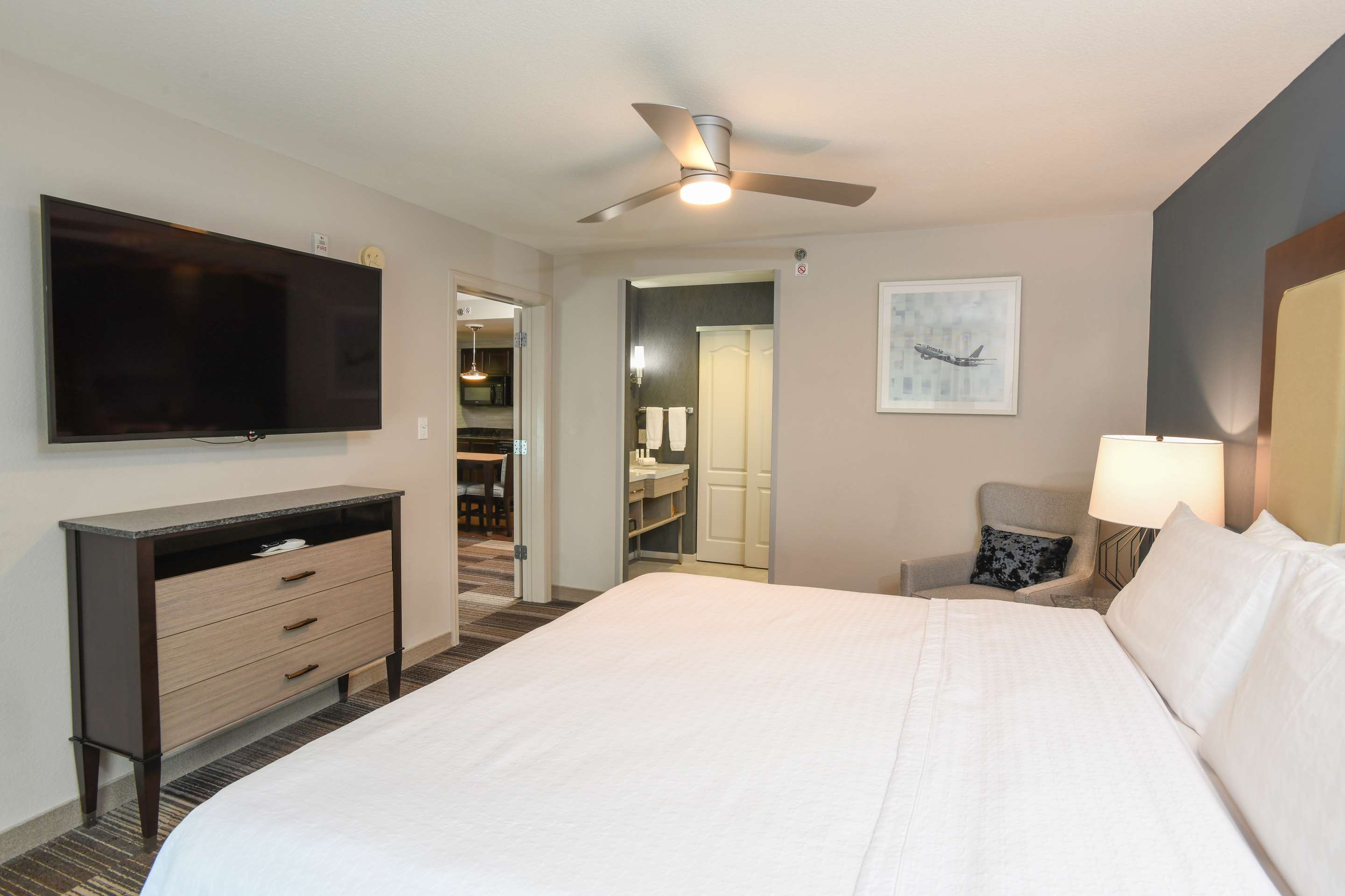 Guest room