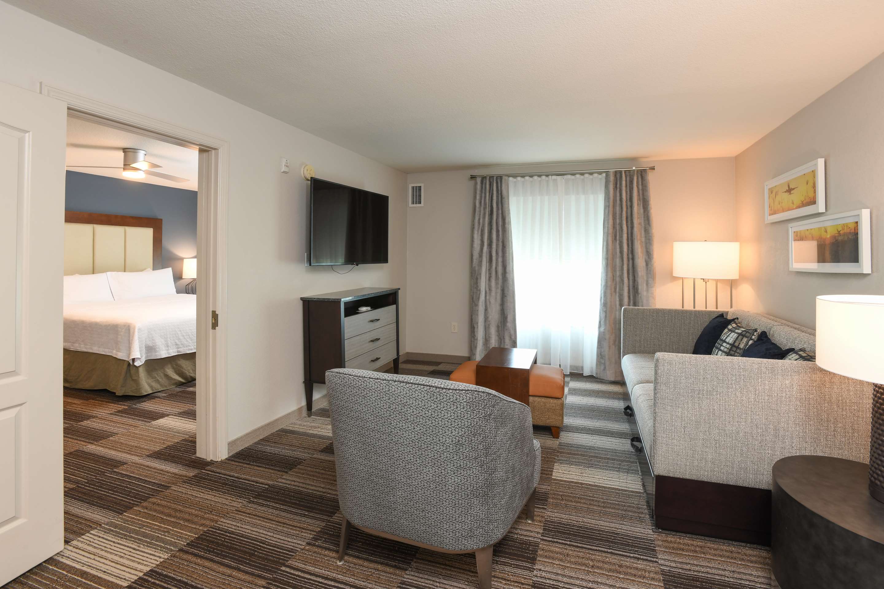 Guest room