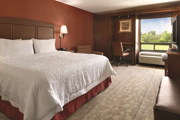  - Hampton Inn Mason - I-71, Exit 25