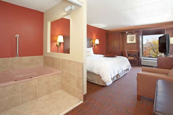  - Hampton Inn Mason - I-71, Exit 25