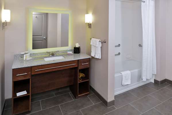  - Homewood Suites by Hilton Mason - I-71, Exit 19